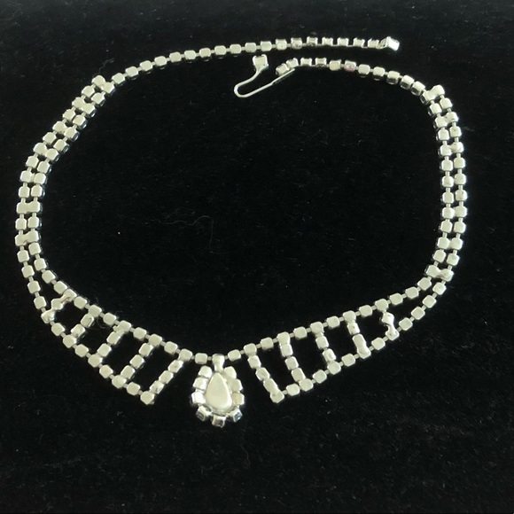 Vintage Kramer Silver Diamond Sparkly Necklace Pear Shaped Main Stone - Picture 7 of 12